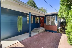 601 SE 135th Ave, Portland, OR 97233 - Photo 2