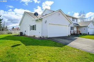 824 NE Ashby Ct, McMinnville, OR 97128 - Photo 36