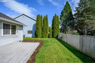 824 NE Ashby Ct, McMinnville, OR 97128 - Photo 32