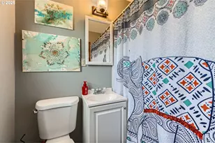 3209 SE 165th Pl, Portland, OR 97236 - Photo 16