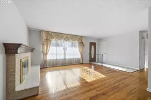 349 Greenfield Ave, Eugene, OR 97404 - Photo 6