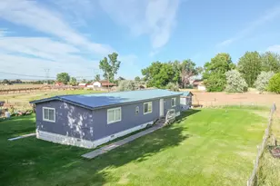 80649 Crooked Rd, Irrigon, OR 97844 - Photo 2