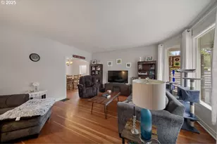 662 S 11th St, Coos Bay, OR 97420 - Photo 18