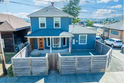 662 S 11th St, Coos Bay, OR 97420 - Photo 2