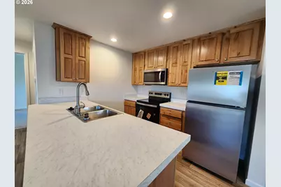 110 NW 4th St #F16, Warrenton, OR 97146 - Photo 6