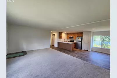 110 NW 4th St #F16, Warrenton, OR 97146 - Photo 4