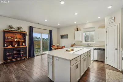 478 Greencrest St NE, Salem, OR 97301 - Photo 10