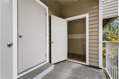 7872 SW 31st Ave #11, Portland, OR 97219 - Photo 40