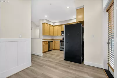7872 SW 31st Ave #11, Portland, OR 97219 - Photo 8
