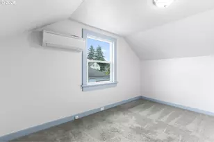 6824 N Commercial Ave, Portland, OR 97202 - Photo 38