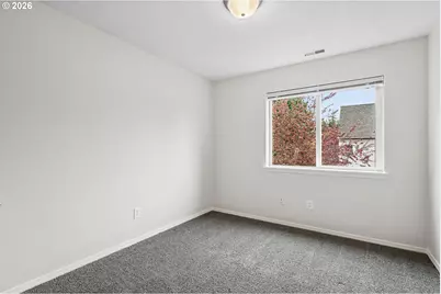 38800 Cascadia Village Dr, Sandy, OR 97055 - Photo 16