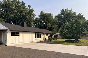 4189 SW Perkins Ave, Pendleton, OR 97801 - Photo 1