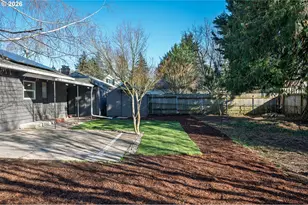 12530 SE Market St, Portland, OR 97233 - Photo 32