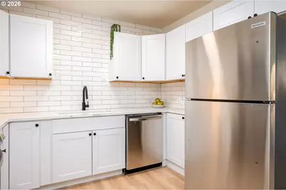 12530 SE Market St, Portland, OR 97233 - Photo 16