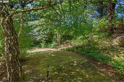 5575 Suncreek Dr, Lake Oswego, OR 97035 - Photo 38