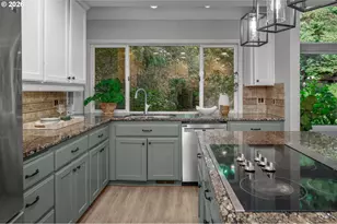 5575 Suncreek Dr, Lake Oswego, OR 97035 - Photo 8