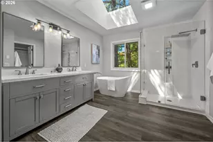 5575 Suncreek Dr, Lake Oswego, OR 97035 - Photo 20