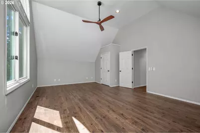 5575 Suncreek Dr, Lake Oswego, OR 97035 - Photo 22