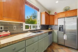 108 S 5th St, Carlton, OR 97111 - Photo 12