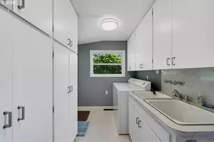 6145 Grandview Heights, Tillamook, OR 97141 - Photo 14