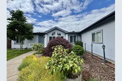 962 Rainbow Dr, Springfield, OR 97477 - Photo 4