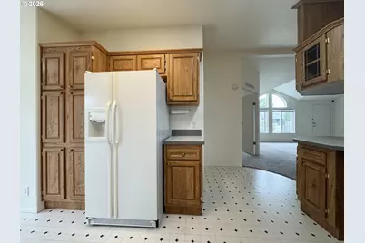 962 Rainbow Dr, Springfield, OR 97477 - Photo 16