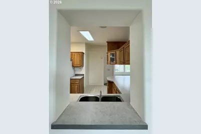 962 Rainbow Dr, Springfield, OR 97477 - Photo 32