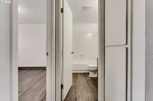 4137/4139 Bluebelle Way, Springfield, OR 97478 - Photo 12