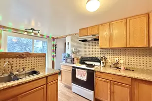 138 W 12th St, Prairie City, OR 97869 - Photo 10