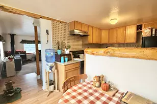 138 W 12th St, Prairie City, OR 97869 - Photo 10