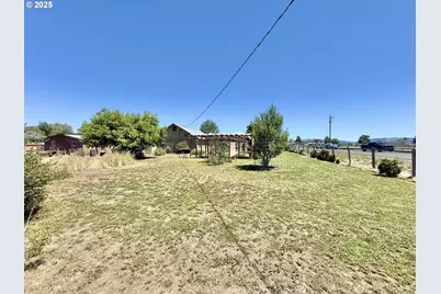 138 W 12th St, Prairie City, OR 97869 - Photo 4