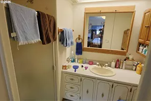 525 Village Pines Way, Coos Bay, OR 97420 - Photo 16