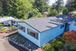 525 Village Pines Way, Coos Bay, OR 97420 - Photo 32