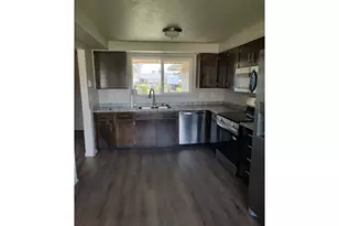 778 V St, Springfield, OR 97477 - Photo 6