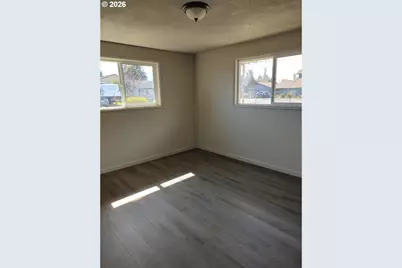 778 V St, Springfield, OR 97477 - Photo 16