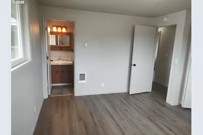 778 V St, Springfield, OR 97477 - Photo 18
