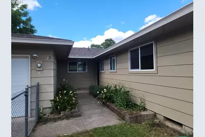 778 V St, Springfield, OR 97477 - Photo 2
