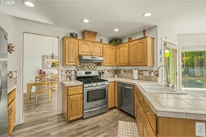 3104 SE 24th Ter, Gresham, OR 97080 - Photo 12
