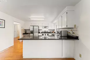 17605 SW Sumac Ln, Beaverton, OR 97007 - Photo 12