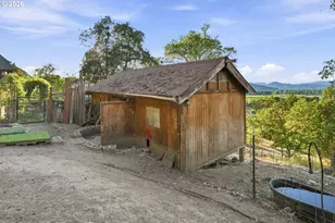466 Laurel Dr, Roseburg, OR 97471 - Photo 40