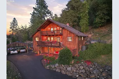 466 Laurel Dr, Roseburg, OR 97471 - Photo 4