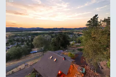 466 Laurel Dr, Roseburg, OR 97471 - Photo 42