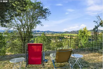 466 Laurel Dr, Roseburg, OR 97471 - Photo 34