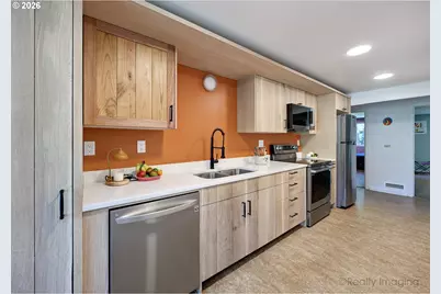 7811 NE Prescott St, Portland, OR 97218 - Photo 8