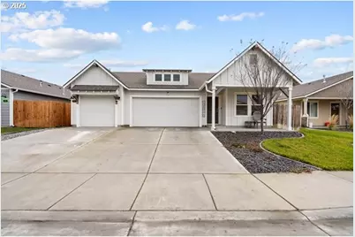 594 E Templeton Ave, Hermiston, OR 97838 - Photo 1