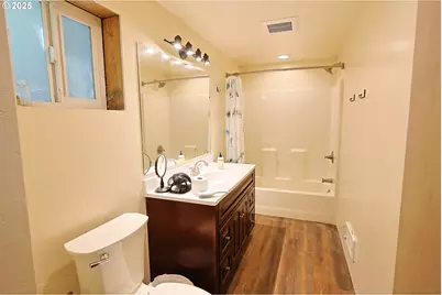 1923 Idaho Ave, Coos Bay, OR 97420 - Photo 26