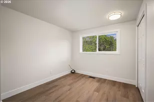 4146 NE Meadow Ln, Hillsboro, OR 97124 - Photo 16
