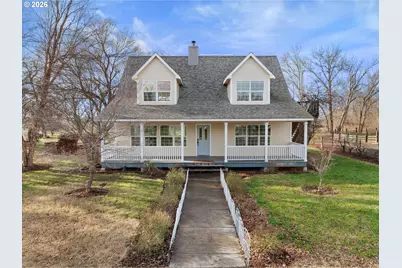 10 W Sprague St, Echo, OR 97826 - Photo 2