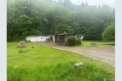 1031 Harmony Dr, Longview, WA 98632 - Photo 2