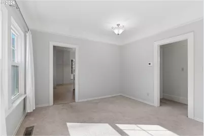 2310 SW Dolph Ct, Portland, OR 97219 - Photo 8